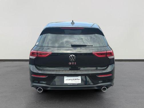 2025 Volkswagen Golf GTI 2.0T SE