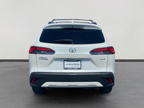 2024 Toyota Corolla Cross XLE