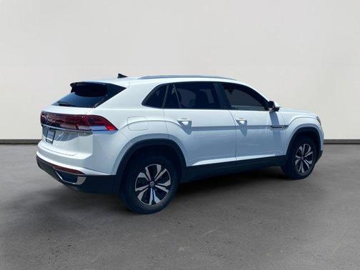 2025 Volkswagen Atlas Cross Sport 2.0T SE