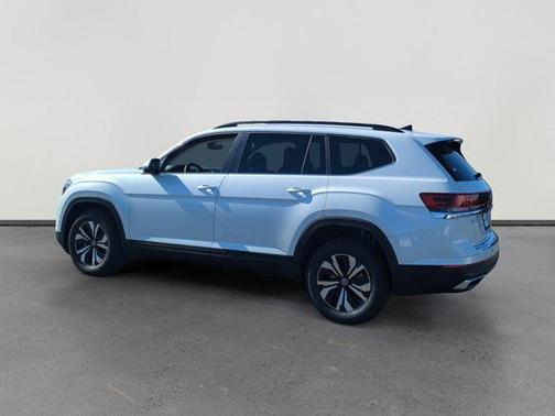Opal White Pearl 2026 Volkswagen Atlas 2.0T SE