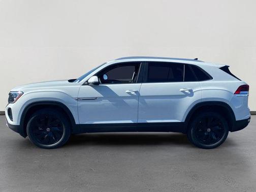 2025 Volkswagen Atlas Cross Sport 2.0T SE w/Technology