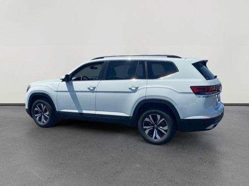 2025 Volkswagen Atlas 2.0T SE