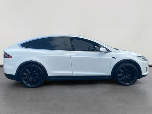 2020 Tesla Model X Long Range