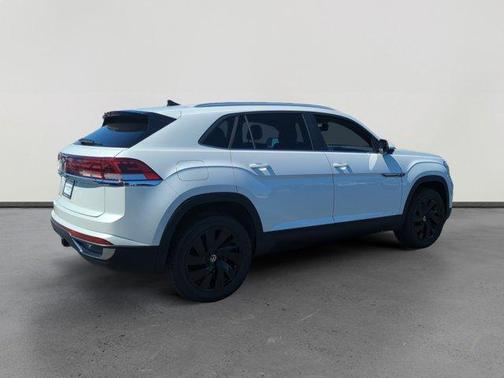 2026 Volkswagen Atlas Cross Sport 2.0T SE