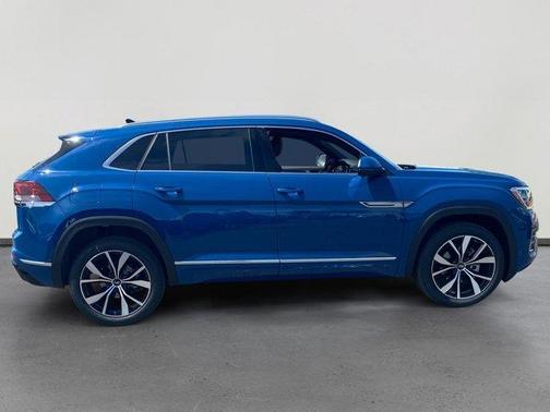 2025 Volkswagen Atlas Cross Sport 2.0T SEL Premium R-Line