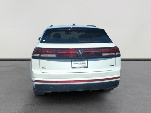 2026 Volkswagen Atlas Cross Sport 2.0T SEL R-Line Black