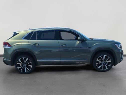 2025 Volkswagen Atlas Cross Sport 2.0T SEL Premium R-Line