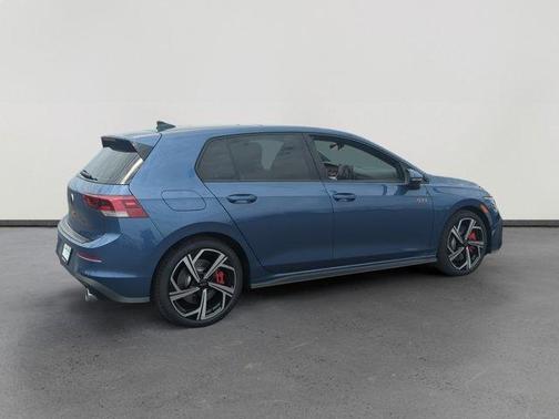 2025 Volkswagen Golf GTI 2.0T SE