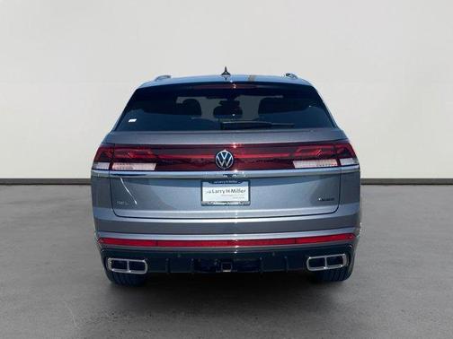 2025 Volkswagen Atlas Cross Sport 2.0T SEL Premium R-Line