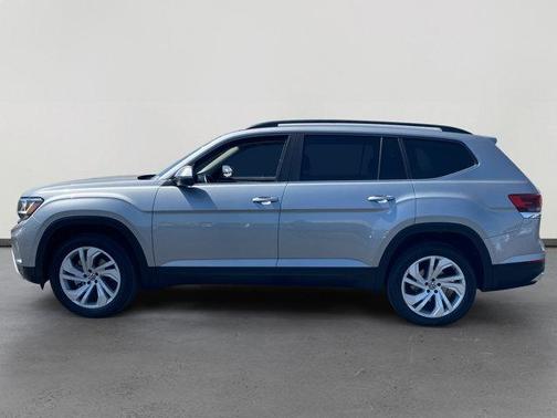 2022 Volkswagen Atlas 3.6L SE w/Technology
