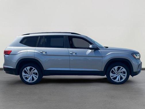 2022 Volkswagen Atlas 3.6L SE w/Technology