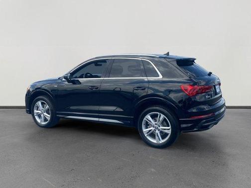 2020 Audi Q3 45 S line Premium