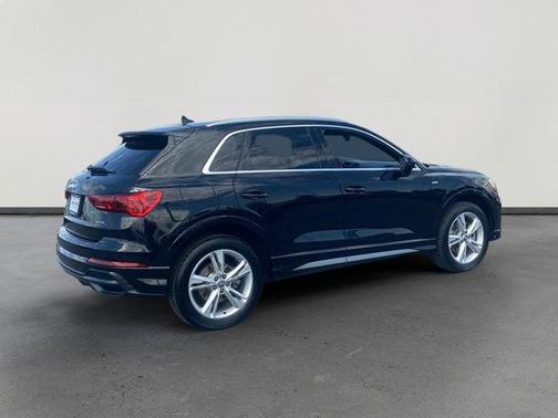 2020 Audi Q3 45 S line Premium