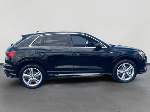 2020 Audi Q3 45 S line Premium