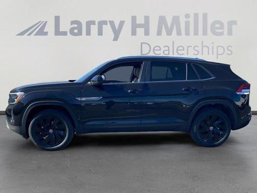 2025 Volkswagen Atlas Cross Sport 2.0T SE w/Technology