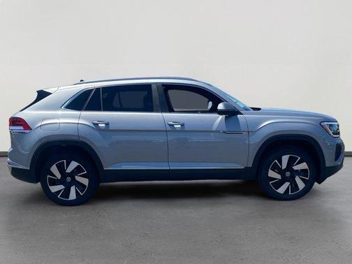 2025 Volkswagen Atlas Cross Sport 2.0T SEL