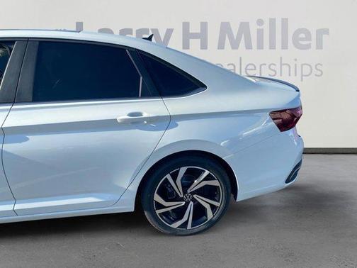 2025 Volkswagen Jetta 1.5T SEL