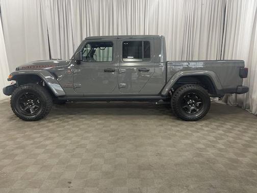 Photo 3 of 26 of 2020 Jeep Gladiator Mojave