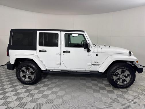 2018 Jeep Wrangler JK Unlimited Sahara