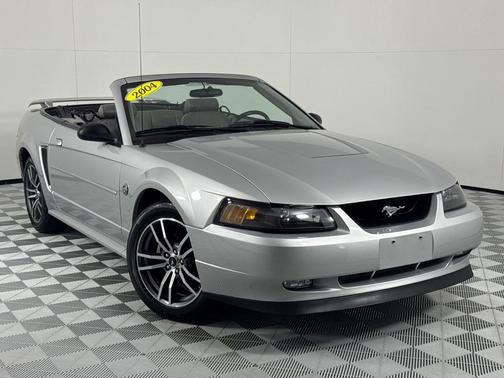 2004 Ford Mustang