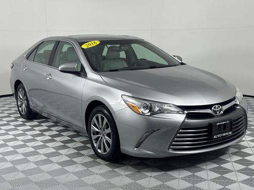 2016 Toyota Camry XLE