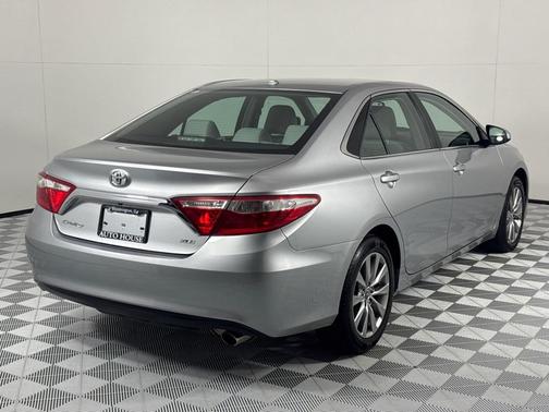 2016 Toyota Camry XLE