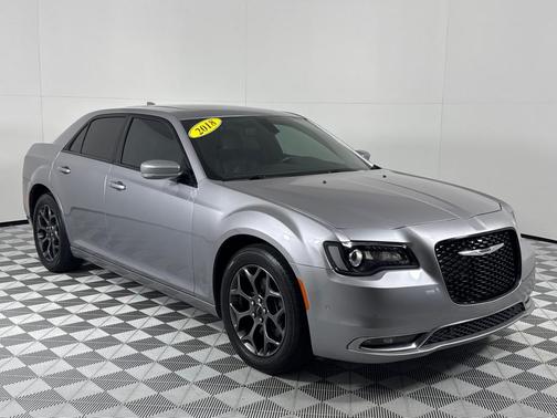 2018 Chrysler 300 S