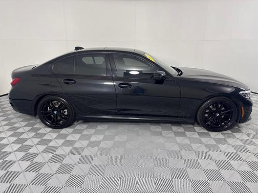 2021 BMW 330 i