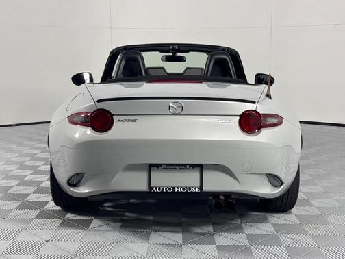 2017 Mazda MX-5 Miata Sport