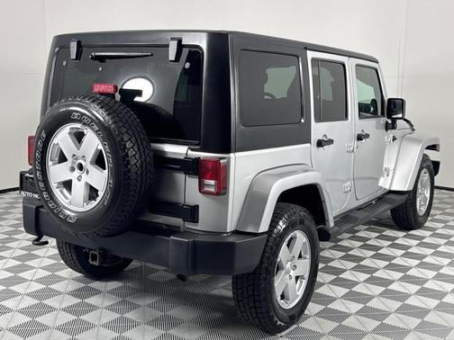 2012 Jeep Wrangler Unlimited Sahara