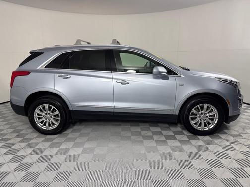 2017 Cadillac XT5 Base