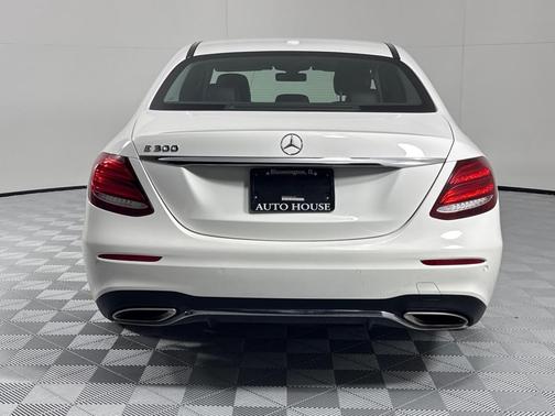 2018 Mercedes-Benz E-Class E 300