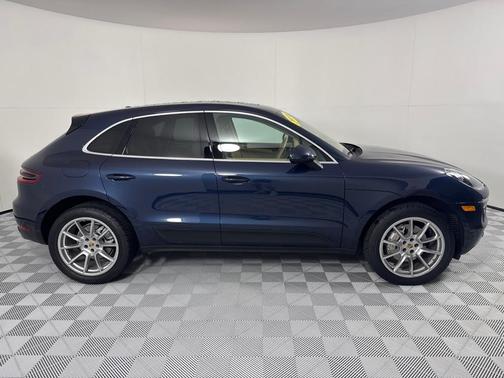 2016 Porsche Macan S