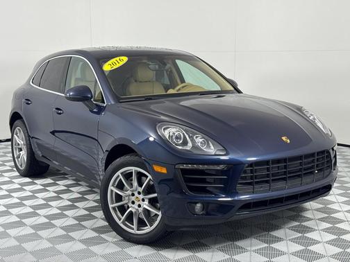 2016 Porsche Macan S