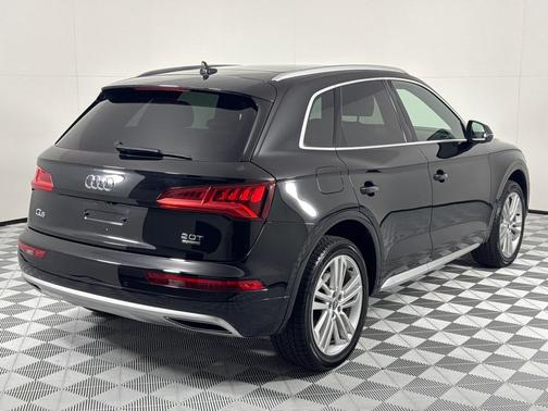 2018 Audi Q5 2.0T Premium Plus