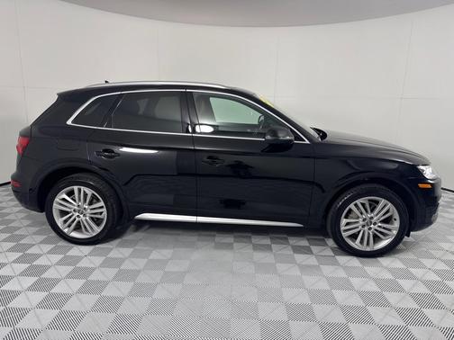 2018 Audi Q5 2.0T Premium Plus