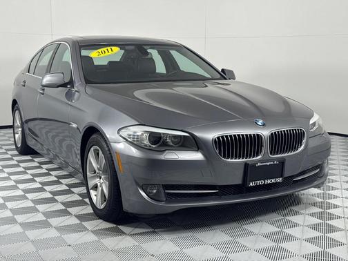 2011 BMW 528 i