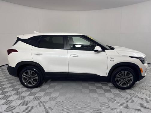 2021 Kia Seltos LX