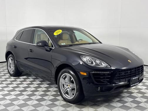2016 Porsche Macan S