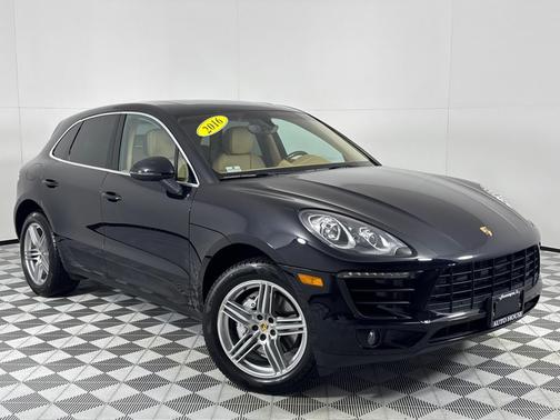 2016 Porsche Macan S