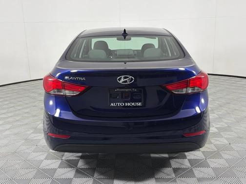 Indigo Blue Pearl 2014 Hyundai ELANTRA SE