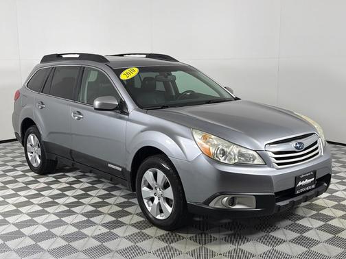2010 Subaru Outback 2.5i Limited