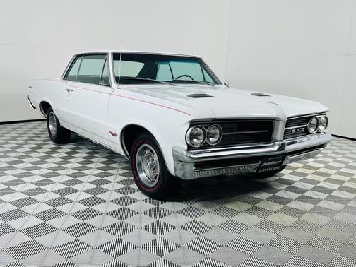 1964 Pontiac GTO 