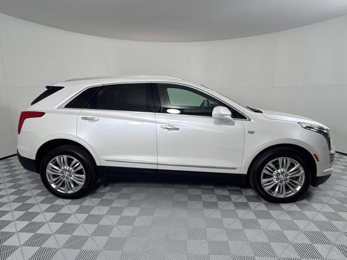 2017 Cadillac XT5 Premium Luxury