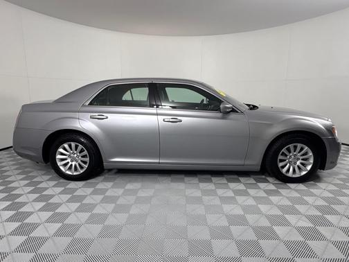 2013 Chrysler 300 Base