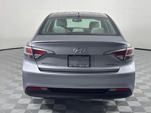 2016 Hyundai SONATA Hybrid SE