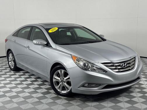 2011 Hyundai SONATA Limited