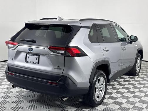 2020 Toyota RAV4 Hybrid LE