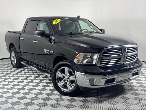 2017 RAM 1500 SLT