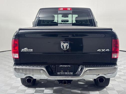 2017 RAM 1500 SLT